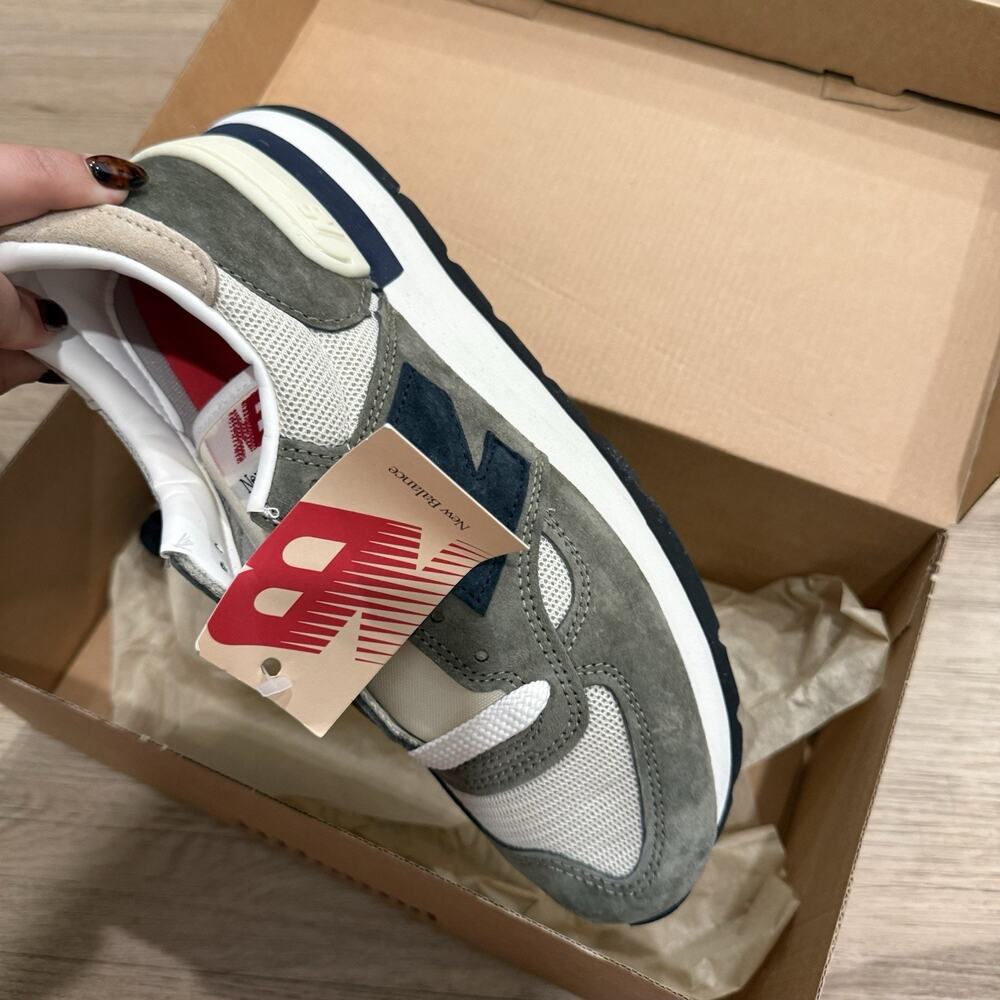 New Balance 991 MiUK JJJJound Grey Olive Size W991JJA Women's Size 7 - Picture 8 of 8